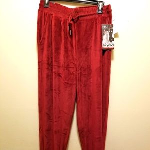BBJ WOMEN'S MAROON CASUAL PANTS W/DRAWSTRING NWT